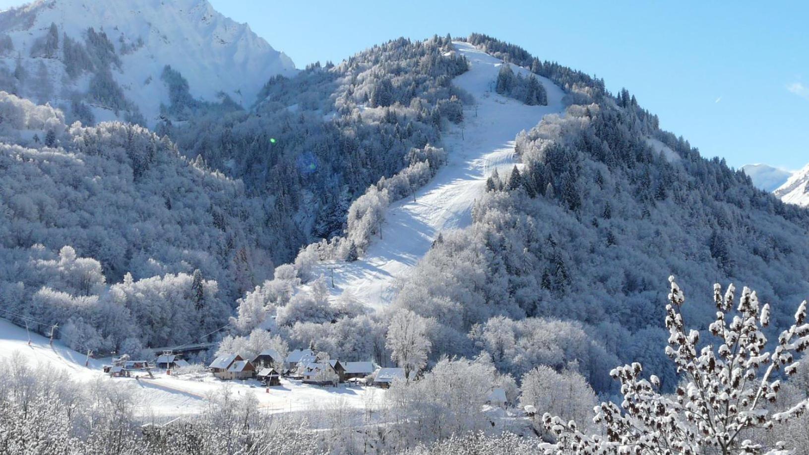 Olydea Saint-Colomban-Des-Villards Extérieur photo